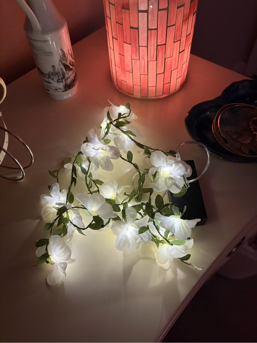 white flower string lights